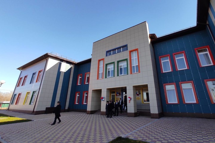 Глава Адыгеи рассказал о развитии социальной сферы в Шовгеновском районе