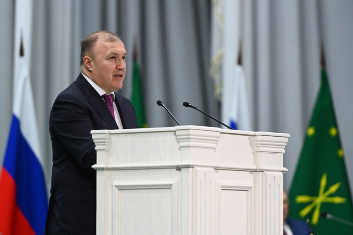 Мурат Кумпилов заявил о положительной динамике экономики региона
