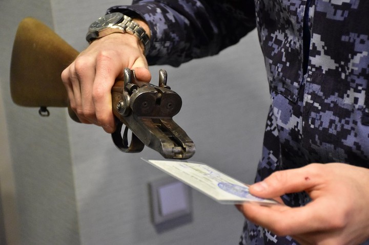 В Адыгее Росгвардия проверила более 600 владельцев различного вида оружия 