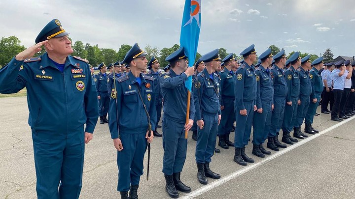 Сотрудники МЧС России готовятся к участию в Параде Победы в Майкопе 