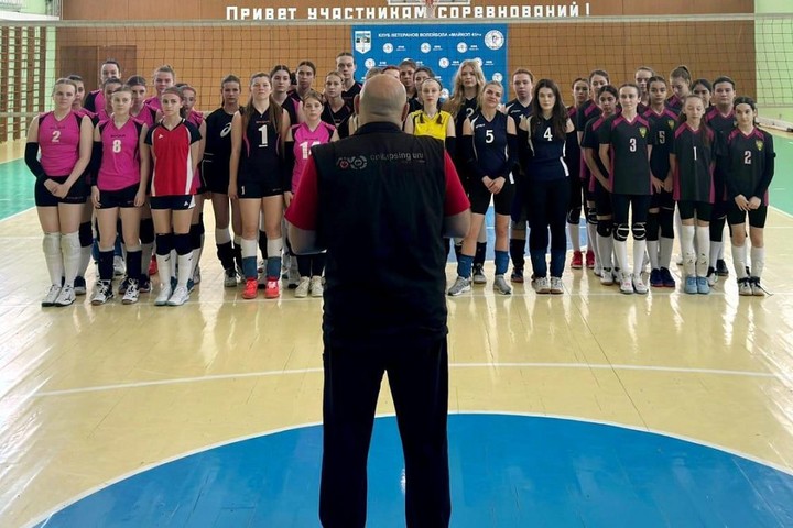 В АГУ провели турнир памяти первой летчице-адыгейке Лёли Богузоковой