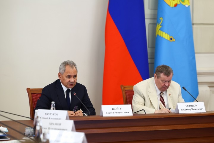 Глава Адыгеи принял участие в выездном совещании Совбеза России